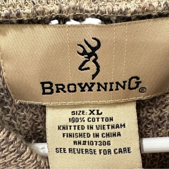 Men’s Browning Cream and Gray Crewneck Sweater
Size XL 100% Cotton - Picture 4 of 6